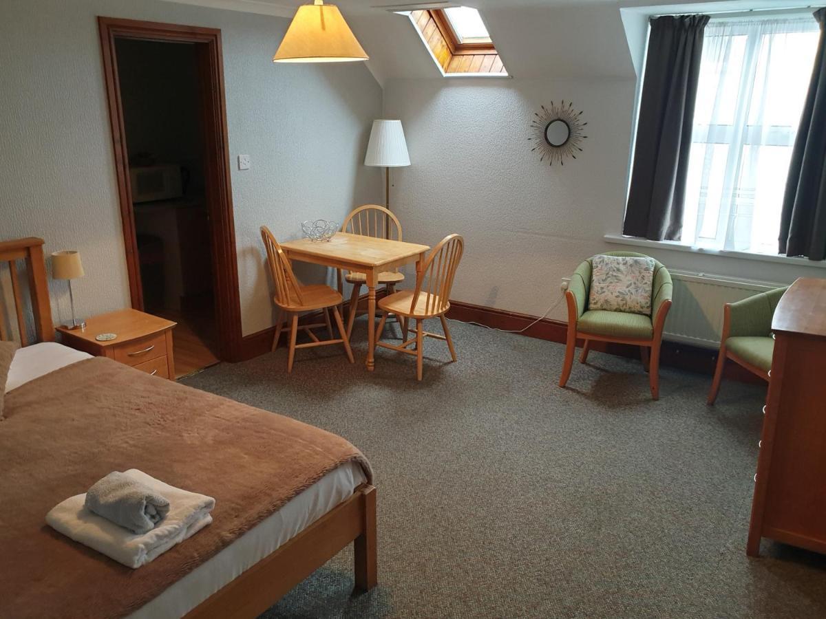 Malin House Hotel ซอนเดอร์สฟุต ภายนอก รูปภาพ